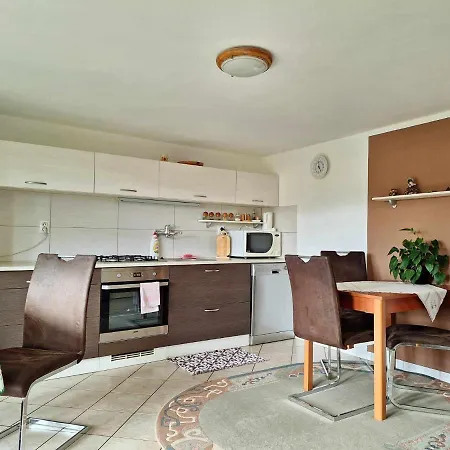 Pod Maliarkou Apartment